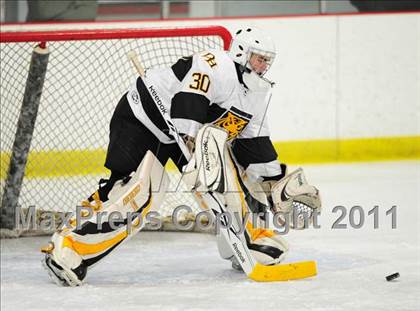 Thumbnail 1 in Farmington vs. Hand (CIAC Division 2 First Round) photogallery.
