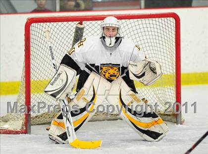 Thumbnail 2 in Farmington vs. Hand (CIAC Division 2 First Round) photogallery.