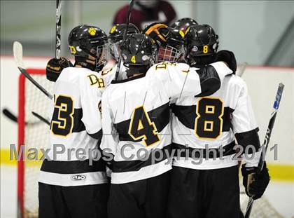 Thumbnail 1 in Farmington vs. Hand (CIAC Division 2 First Round) photogallery.