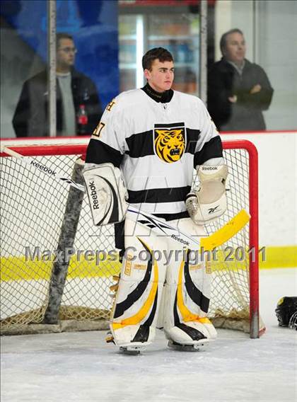 Thumbnail 1 in Farmington vs. Hand (CIAC Division 2 First Round) photogallery.