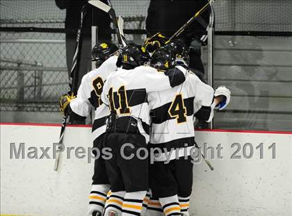 Thumbnail 1 in Farmington vs. Hand (CIAC Division 2 First Round) photogallery.