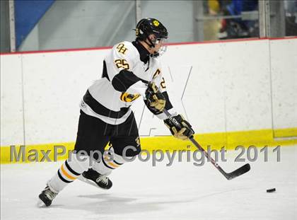 Thumbnail 1 in Farmington vs. Hand (CIAC Division 2 First Round) photogallery.