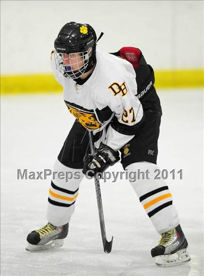 Thumbnail 1 in Farmington vs. Hand (CIAC Division 2 First Round) photogallery.