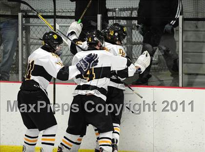 Thumbnail 3 in Farmington vs. Hand (CIAC Division 2 First Round) photogallery.
