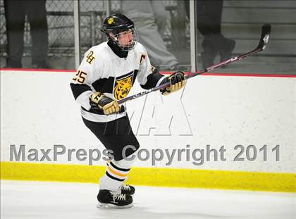 Thumbnail 2 in Farmington vs. Hand (CIAC Division 2 First Round) photogallery.