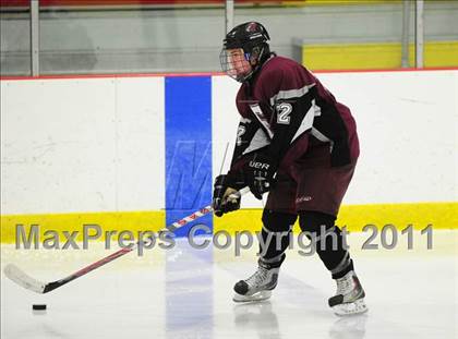 Thumbnail 3 in Farmington vs. Hand (CIAC Division 2 First Round) photogallery.