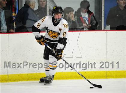 Thumbnail 1 in Farmington vs. Hand (CIAC Division 2 First Round) photogallery.