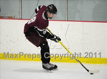 Thumbnail 3 in Farmington vs. Hand (CIAC Division 2 First Round) photogallery.