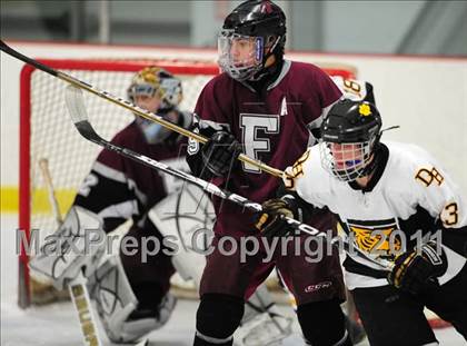Thumbnail 1 in Farmington vs. Hand (CIAC Division 2 First Round) photogallery.