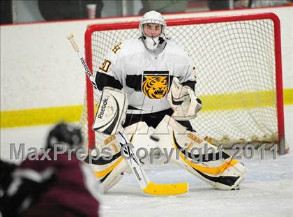 Thumbnail 1 in Farmington vs. Hand (CIAC Division 2 First Round) photogallery.