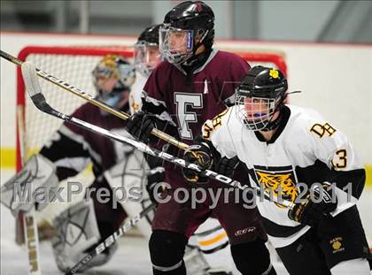 Thumbnail 2 in Farmington vs. Hand (CIAC Division 2 First Round) photogallery.