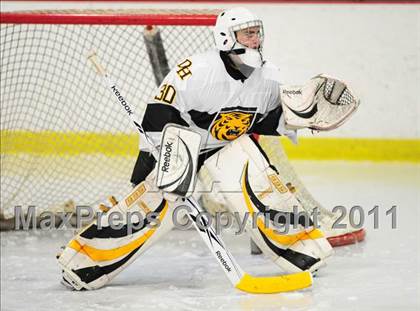 Thumbnail 2 in Farmington vs. Hand (CIAC Division 2 First Round) photogallery.