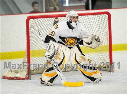 Thumbnail 3 in Farmington vs. Hand (CIAC Division 2 First Round) photogallery.