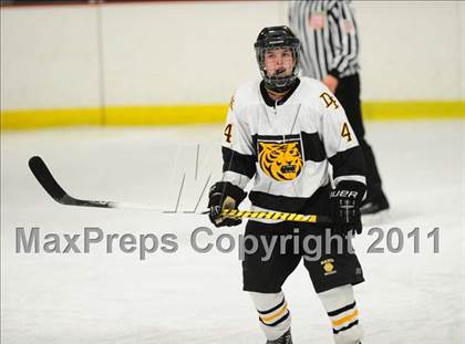Thumbnail 2 in Farmington vs. Hand (CIAC Division 2 First Round) photogallery.