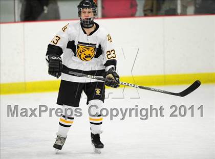 Thumbnail 3 in Farmington vs. Hand (CIAC Division 2 First Round) photogallery.