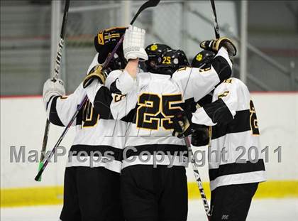 Thumbnail 1 in Farmington vs. Hand (CIAC Division 2 First Round) photogallery.