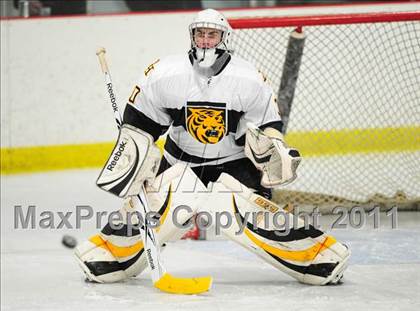 Thumbnail 3 in Farmington vs. Hand (CIAC Division 2 First Round) photogallery.