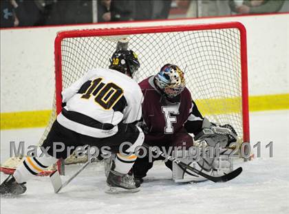Thumbnail 1 in Farmington vs. Hand (CIAC Division 2 First Round) photogallery.