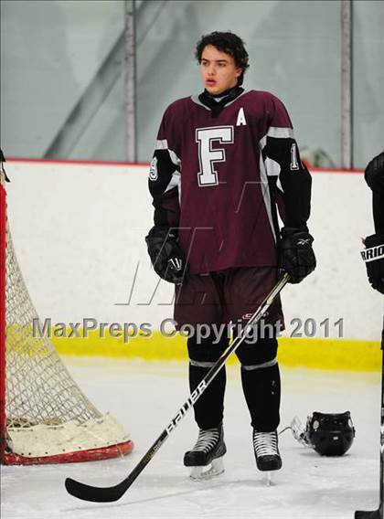 Thumbnail 3 in Farmington vs. Hand (CIAC Division 2 First Round) photogallery.