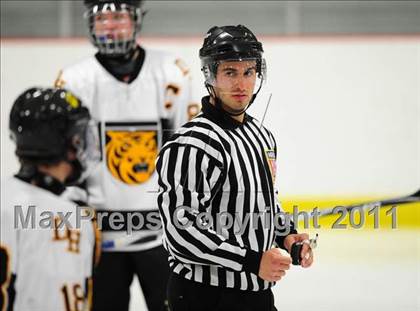 Thumbnail 3 in Farmington vs. Hand (CIAC Division 2 First Round) photogallery.