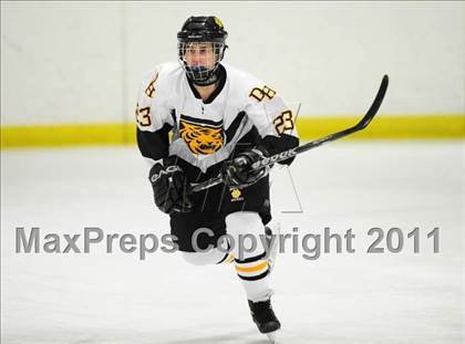Thumbnail 2 in Farmington vs. Hand (CIAC Division 2 First Round) photogallery.