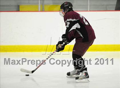 Thumbnail 1 in Farmington vs. Hand (CIAC Division 2 First Round) photogallery.