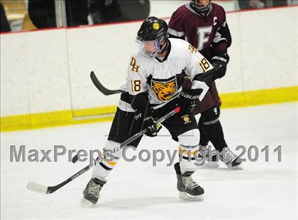 Thumbnail 3 in Farmington vs. Hand (CIAC Division 2 First Round) photogallery.