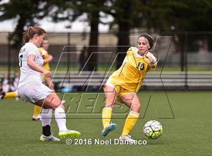 Thumbnail 3 in Sacred Heart Cathedral Preparatory vs Saint Francis photogallery.