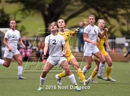 Thumbnail 3 in Sacred Heart Cathedral Preparatory vs Saint Francis photogallery.