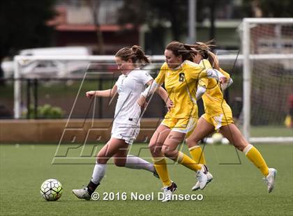 Thumbnail 2 in Sacred Heart Cathedral Preparatory vs Saint Francis photogallery.