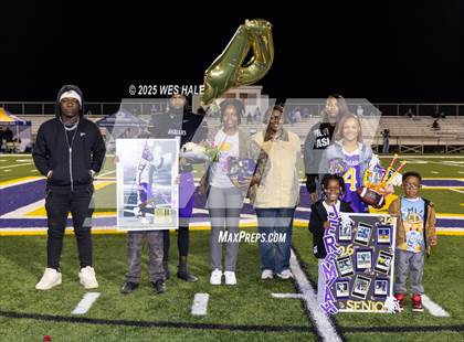 Thumbnail 1 in DeSoto Central (Senior Night) photogallery.