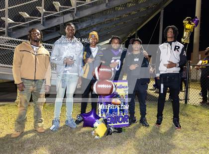 Thumbnail 1 in DeSoto Central (Senior Night) photogallery.