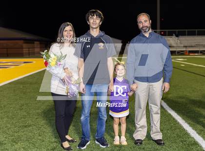 Thumbnail 1 in DeSoto Central (Senior Night) photogallery.