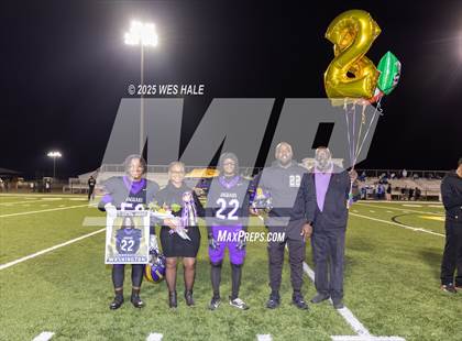 Thumbnail 1 in DeSoto Central (Senior Night) photogallery.
