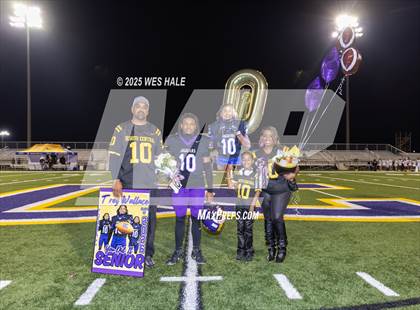 Thumbnail 2 in DeSoto Central (Senior Night) photogallery.