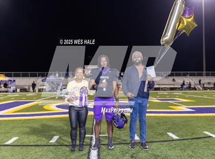 Thumbnail 1 in DeSoto Central (Senior Night) photogallery.