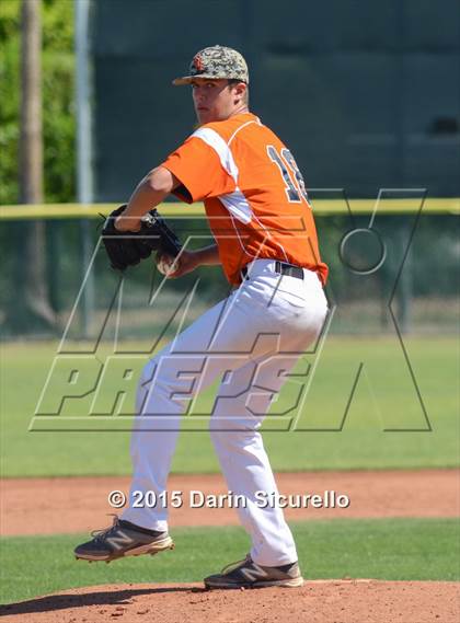 Thumbnail 1 in Chaparral @ Corona del Sol photogallery.