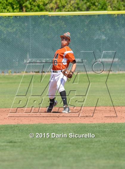 Thumbnail 1 in Chaparral @ Corona del Sol photogallery.