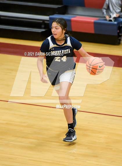 Thumbnail 1 in West Linn vs Desert Vista (Nike Tournament of Champions) photogallery.