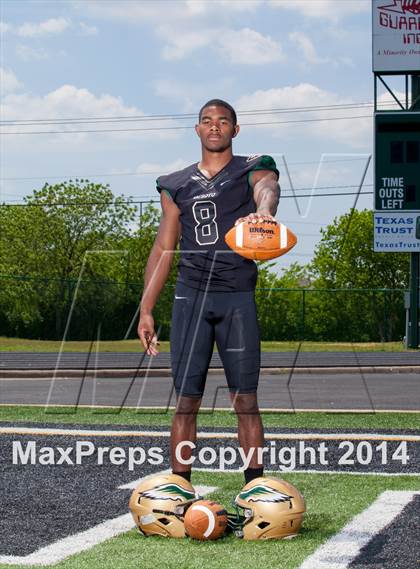 Thumbnail 1 in DeSoto (2014 Preseason Top 25 Photo Shoot)  photogallery.