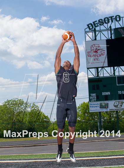 Thumbnail 2 in DeSoto (2014 Preseason Top 25 Photo Shoot)  photogallery.
