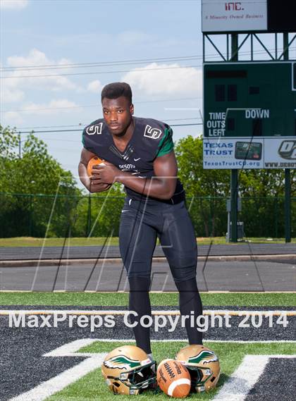 Thumbnail 3 in DeSoto (2014 Preseason Top 25 Photo Shoot)  photogallery.