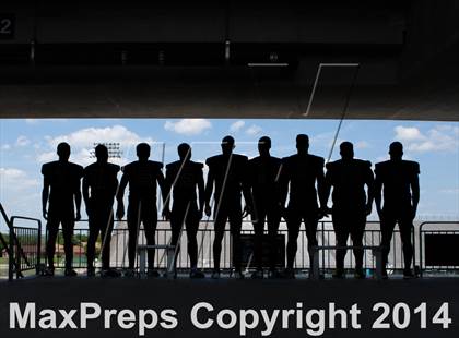 Thumbnail 3 in DeSoto (2014 Preseason Top 25 Photo Shoot)  photogallery.