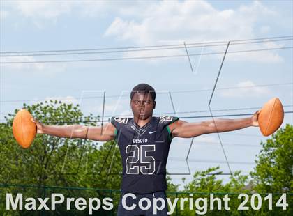 Thumbnail 3 in DeSoto (2014 Preseason Top 25 Photo Shoot)  photogallery.