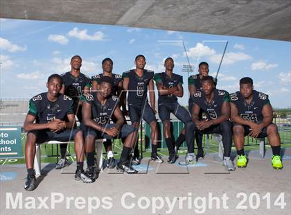 Thumbnail 3 in DeSoto (2014 Preseason Top 25 Photo Shoot)  photogallery.