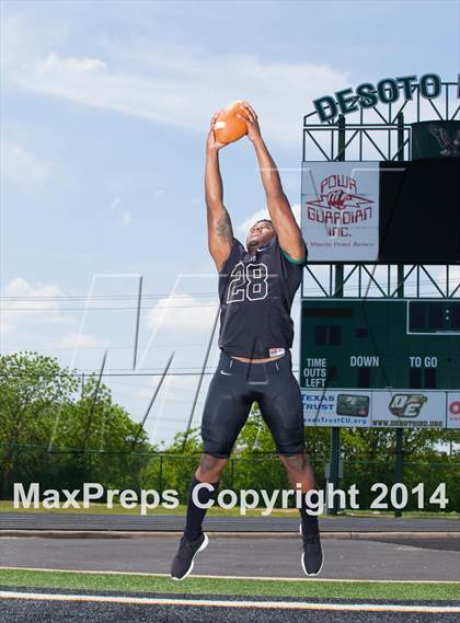 Thumbnail 2 in DeSoto (2014 Preseason Top 25 Photo Shoot)  photogallery.