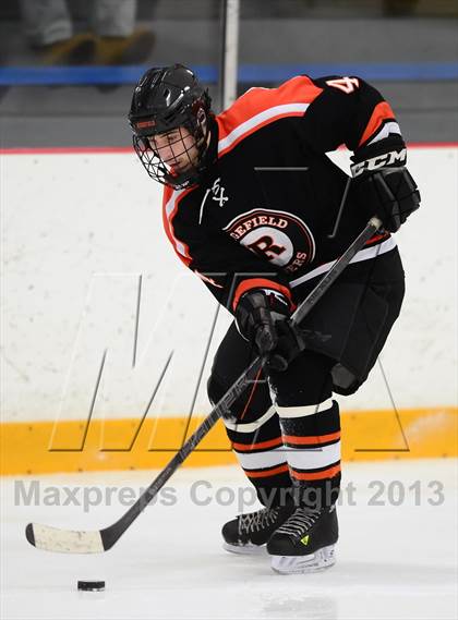 Thumbnail 1 in Ridgefield vs. Xavier (CIAC Division I Quarterfinal) photogallery.