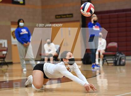 Thumbnail 3 in Bishop Gorman @ Faith Lutheran photogallery.