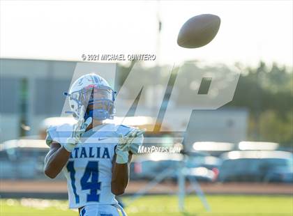 Thumbnail 1 in Natalia @ Lytle photogallery.