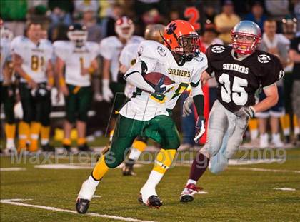 Thumbnail 3 in 9th Annual Shrine Chowder Bowl Classic  (West vs Central) photogallery.
